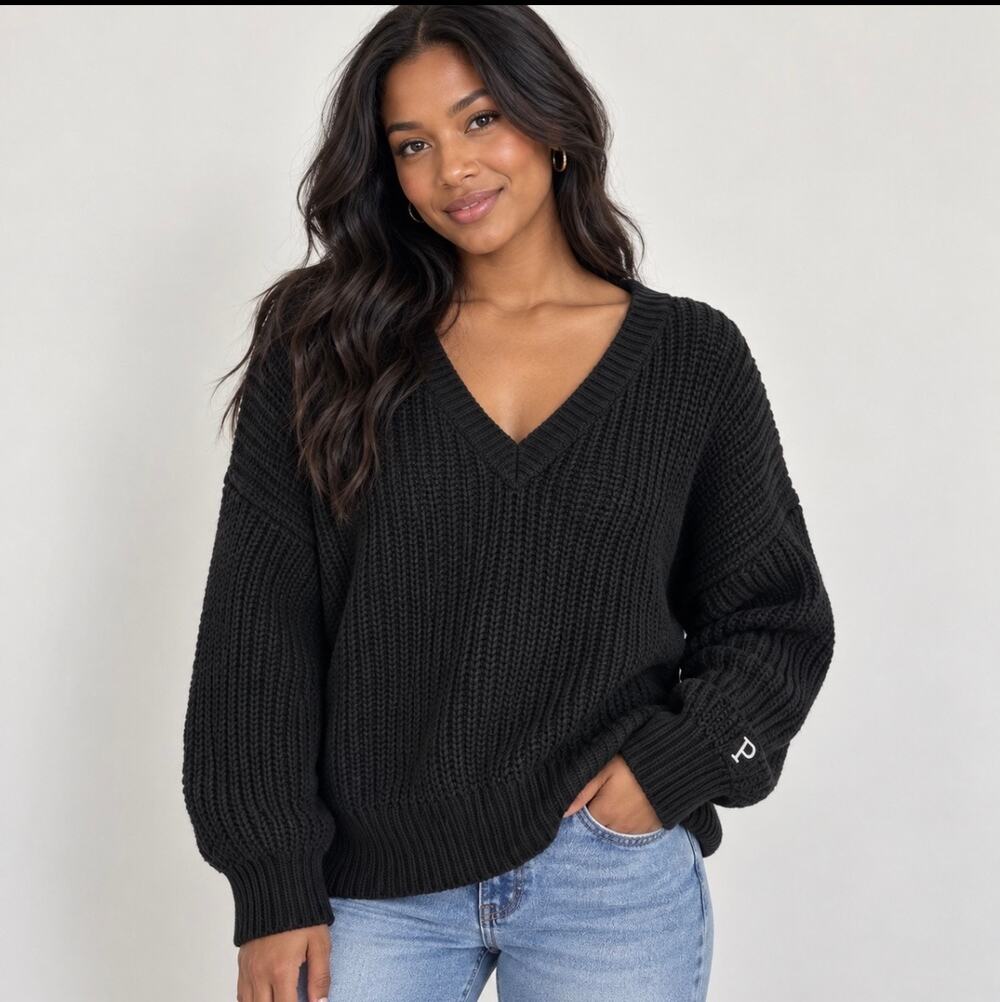 Victoria’s Secret PINK Forenza Black Chunky Knit V-Neck Sweater sz M